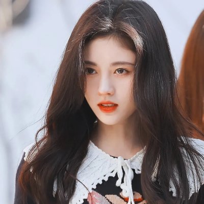 大小姐才不会玩格斗游戏海报